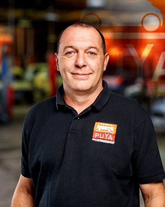 Ihor Kochanchyk – KFZ-Mechaniker bei Auto Service Puya
